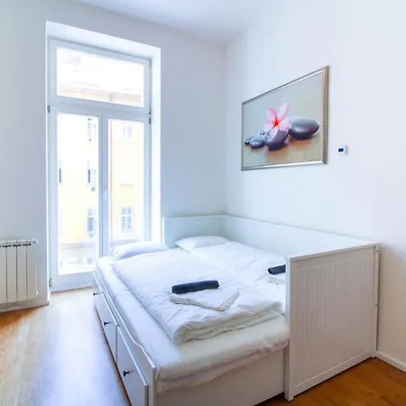 Bouquet Apartments Prague Exterior photo