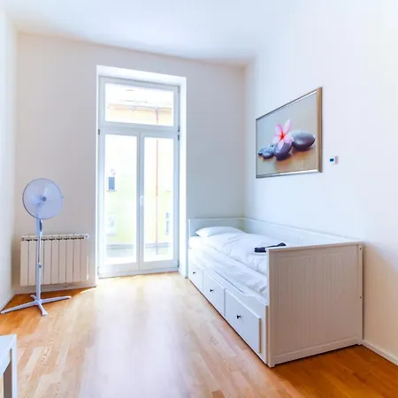 Bouquet Apartments Prague Exterior photo